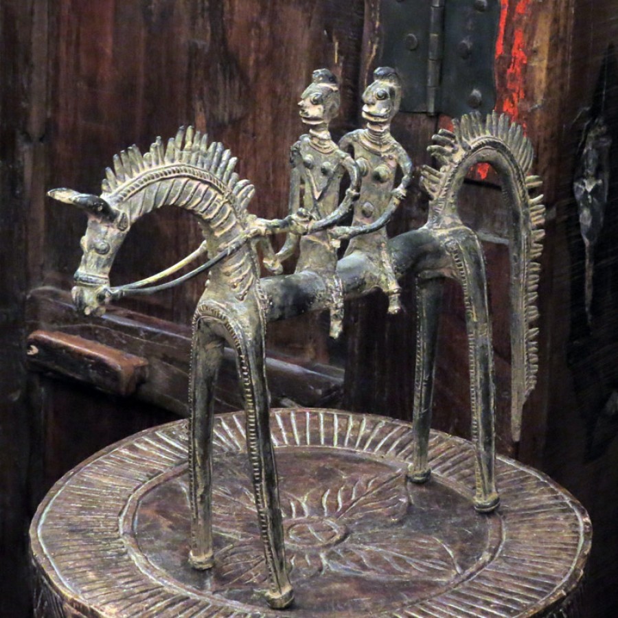 Скульптура людей на лошади из бронзы Saathiyon, 23 см