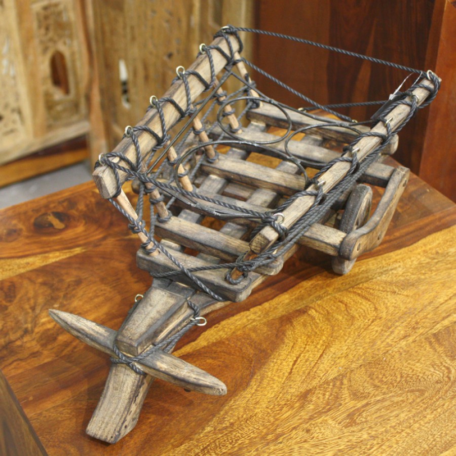 Оригинальная подставка для вина. Индия