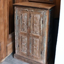 Деревянный комод с дверцами под винтаж Palanpur, 116 см