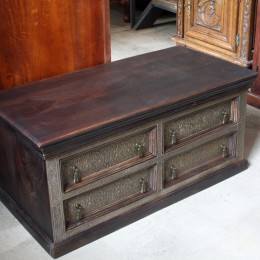 Тумба под TV в восточном стиле из Индии 