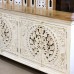 Белый комод из массива манго с ручной резьбой на дверцах Vaishali