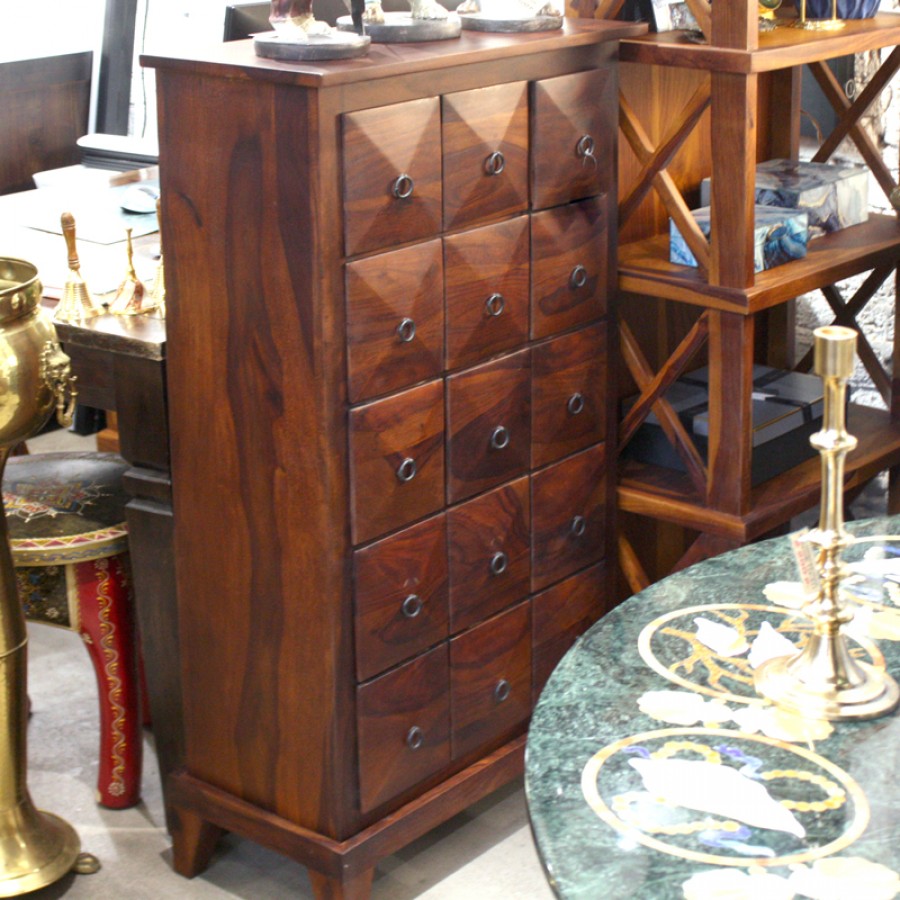 Комод Nitish, много ящиков