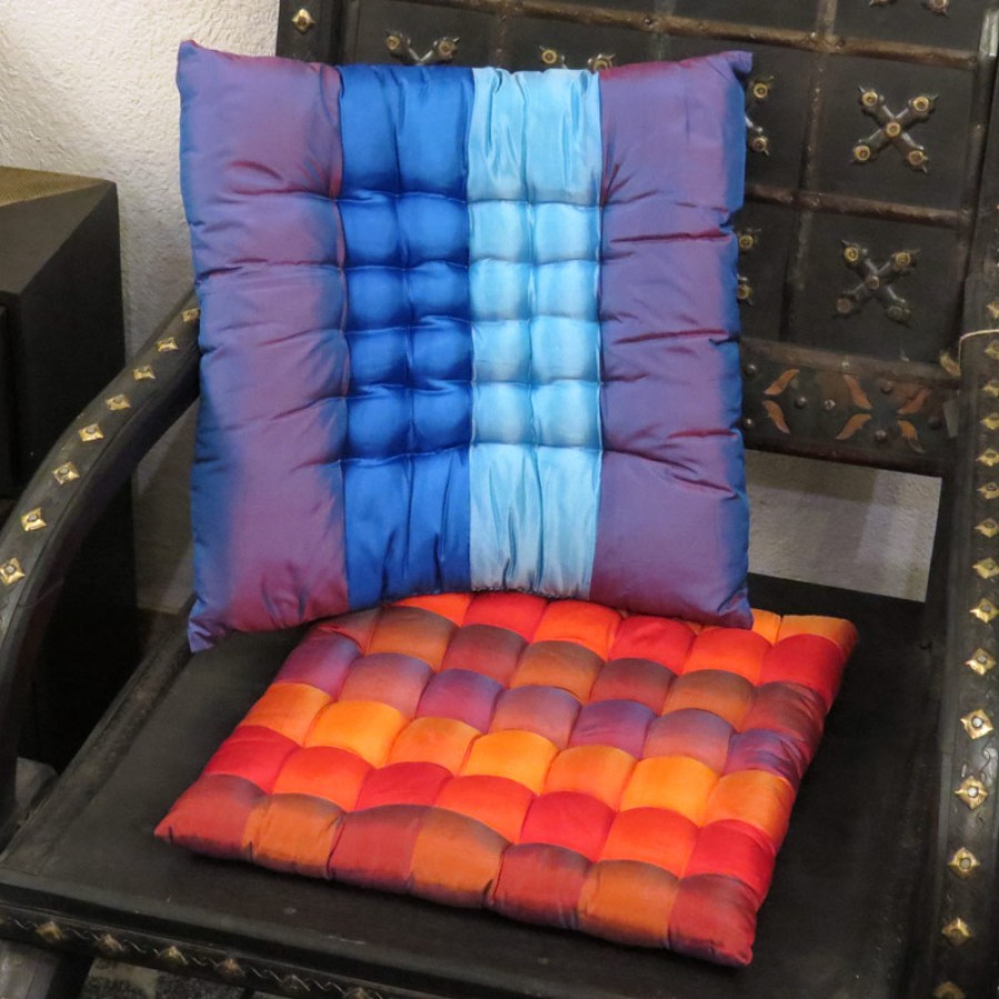 Сидушки-подушки разной расцветки